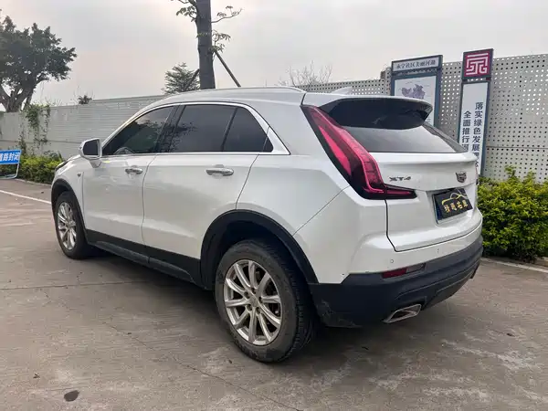 Cadillac XT4 2021
