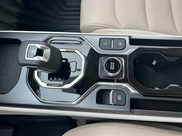 Geely ICON 2022