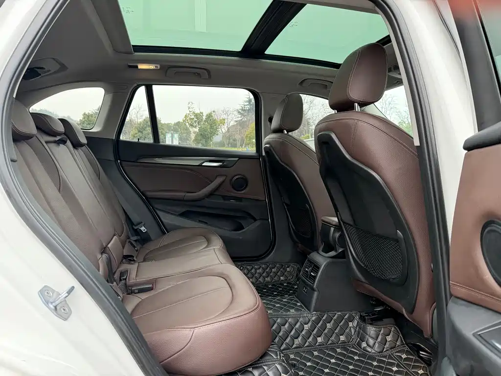 BMW X1 2019 — фото 11