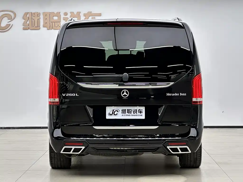 Mercedes-Benz V-Class 2019 — фото 17