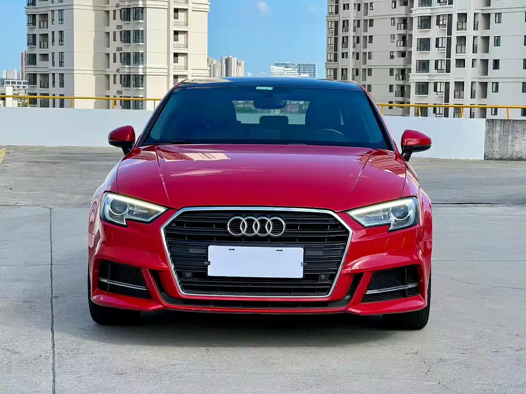 Audi A3 2018 — фото 2