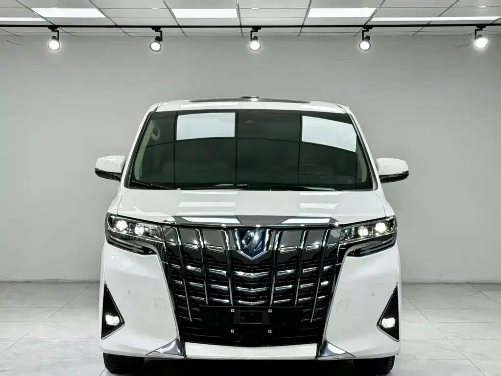 Toyota Alphard 2020 — фото 1