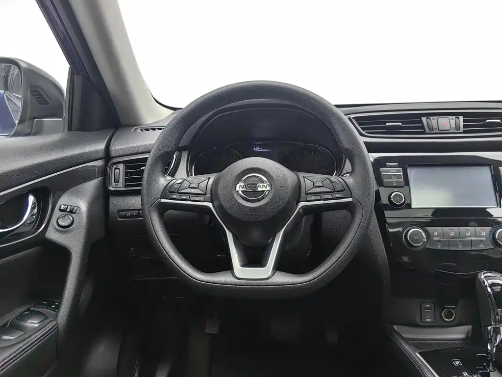 Nissan X-Trail 2017 — фото 11