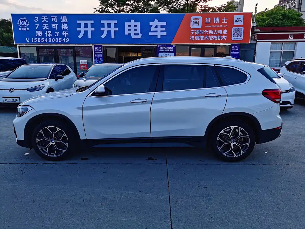 BMW X1 2021 — фото 4