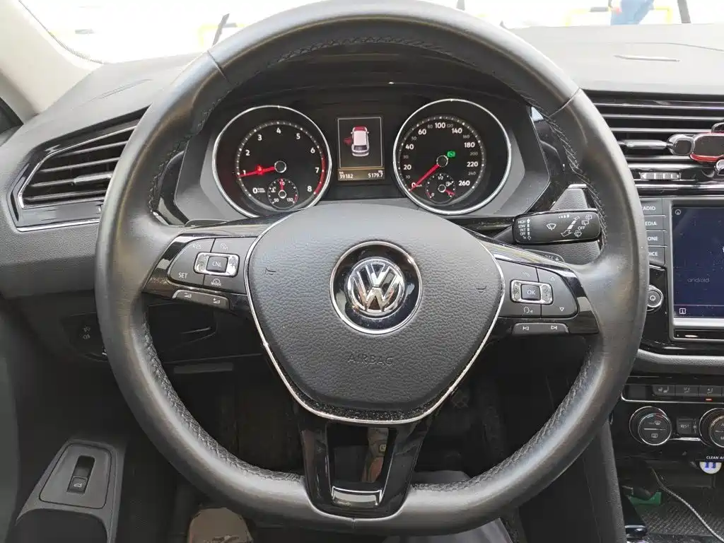 Volkswagen Tiguan L 2018