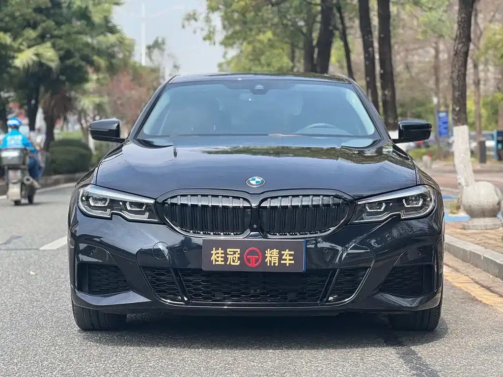 BMW 3 Series 2021