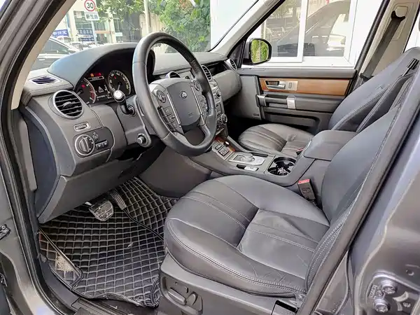 Land Rover Discovery 2016
