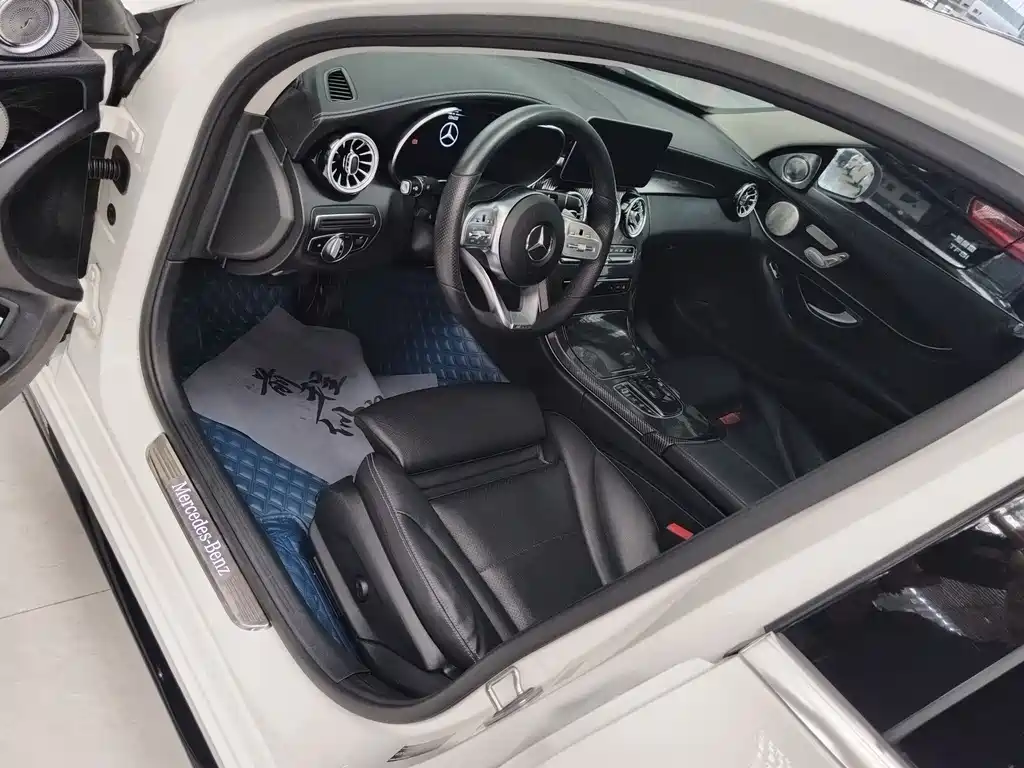 Mercedes-Benz C-Class 2020 — фото 14