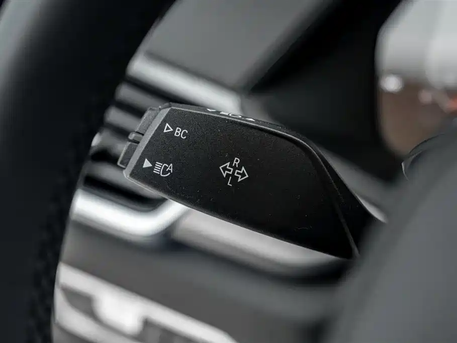 BMW X6 2021 — фото 11