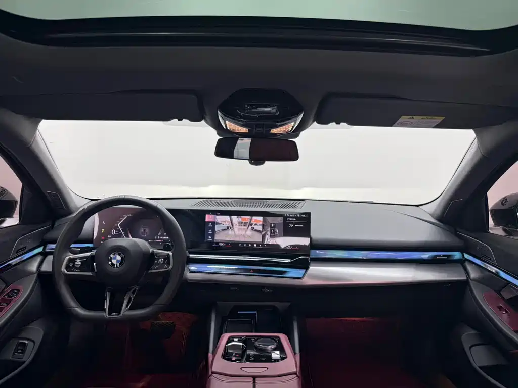 BMW 5 Series 2025