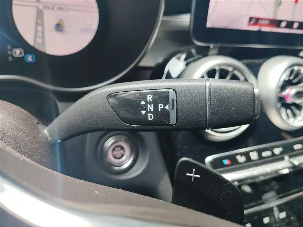 Mercedes-Benz GLC 2020 — фото 15