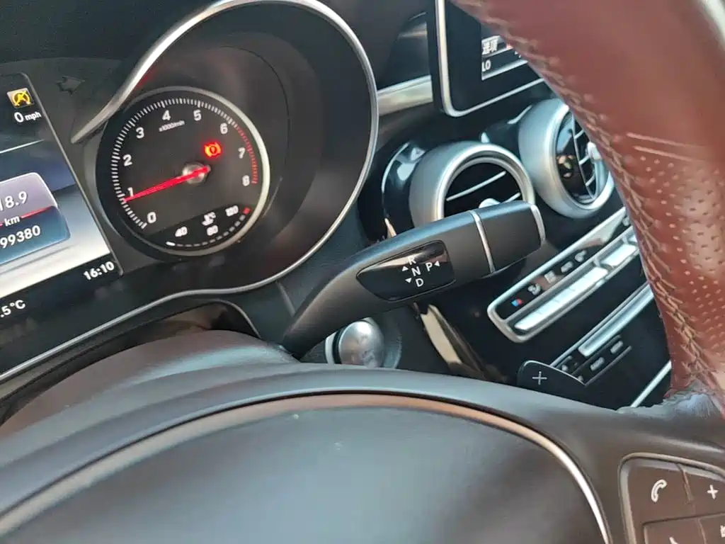Mercedes-Benz GLC 2019 — фото 14