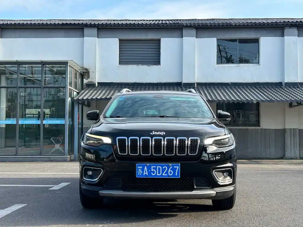 Jeep Cherokee 2019 — фото 2