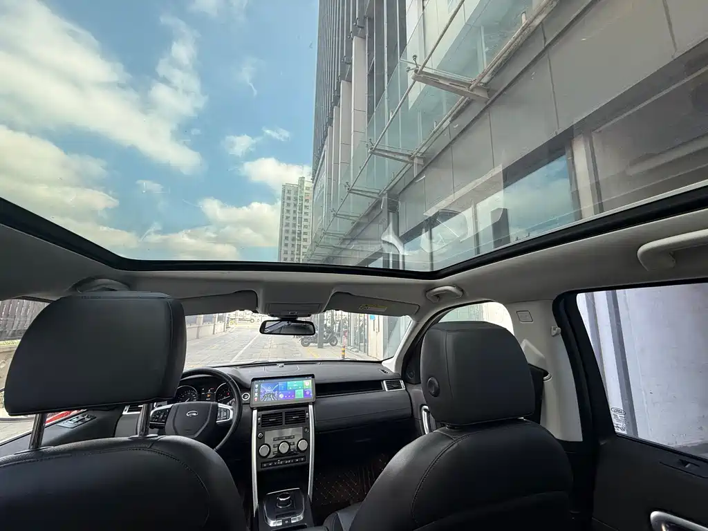Land Rover Discovery Sport 2019 — фото 11