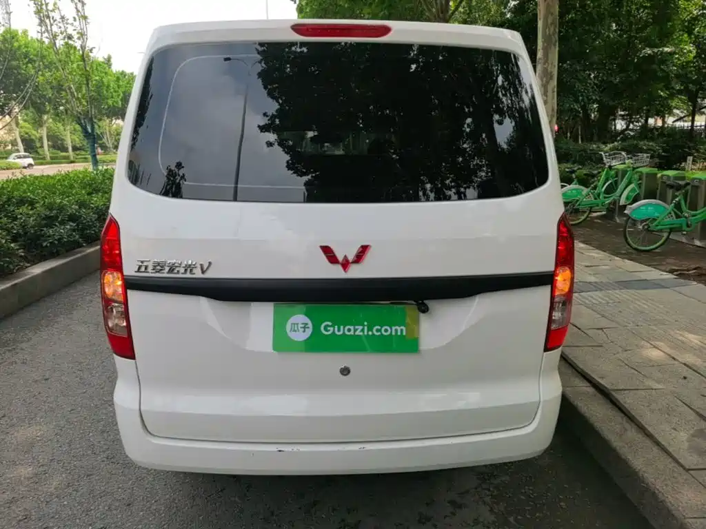 Wuling Hongguang V 2023