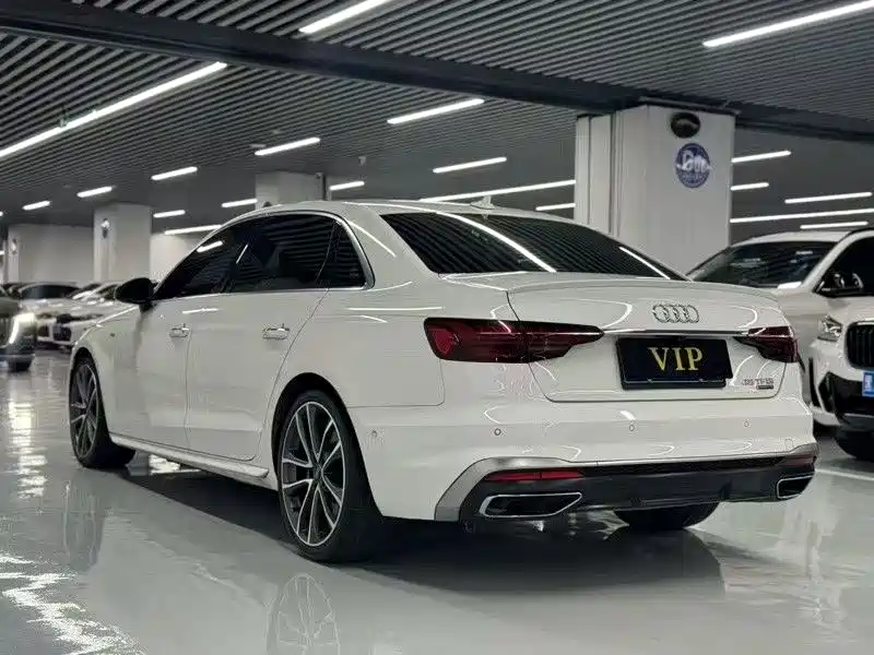 Audi A4L 2020