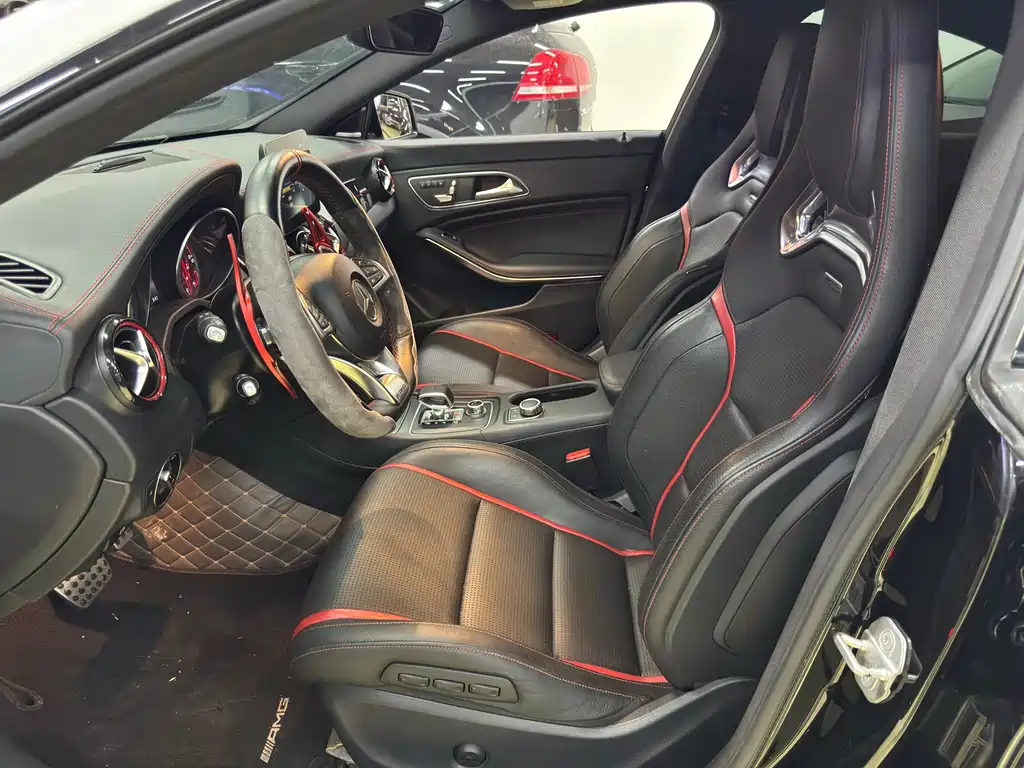 Mercedes-Benz Mercedes CLA AMG 2017 — фото 13