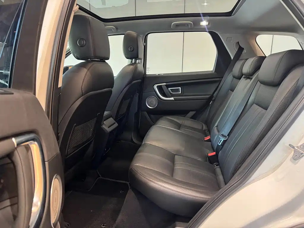 Land Rover Discovery Sport 2018 — фото 6