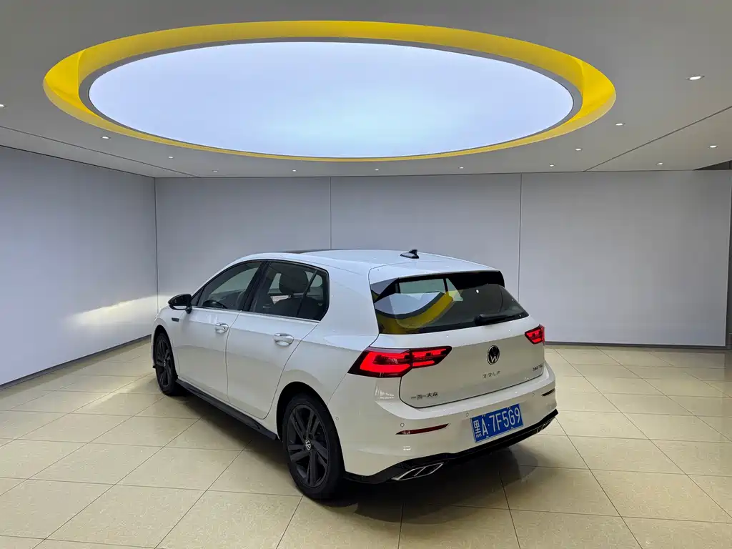 Volkswagen Golf 2022
