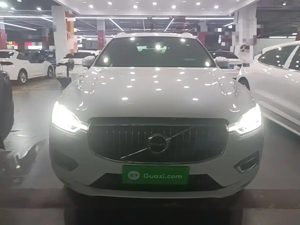 Volvo XC60 2021 — фото 3