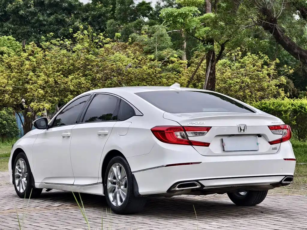 Honda Accord 2021 — фото 11