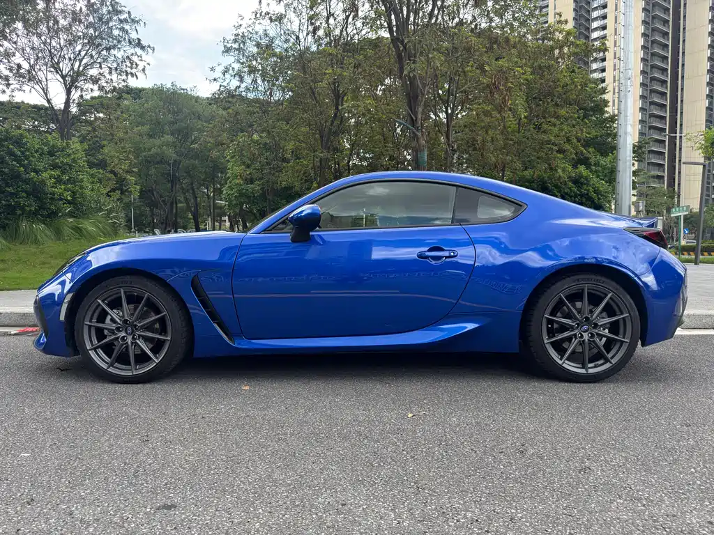 Subaru BRZ 2022 — фото 4