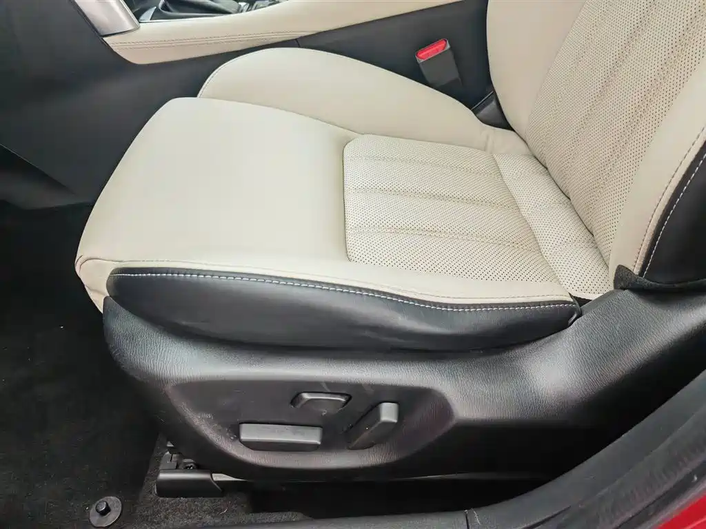 Mazda CX-4 2016 — фото 20