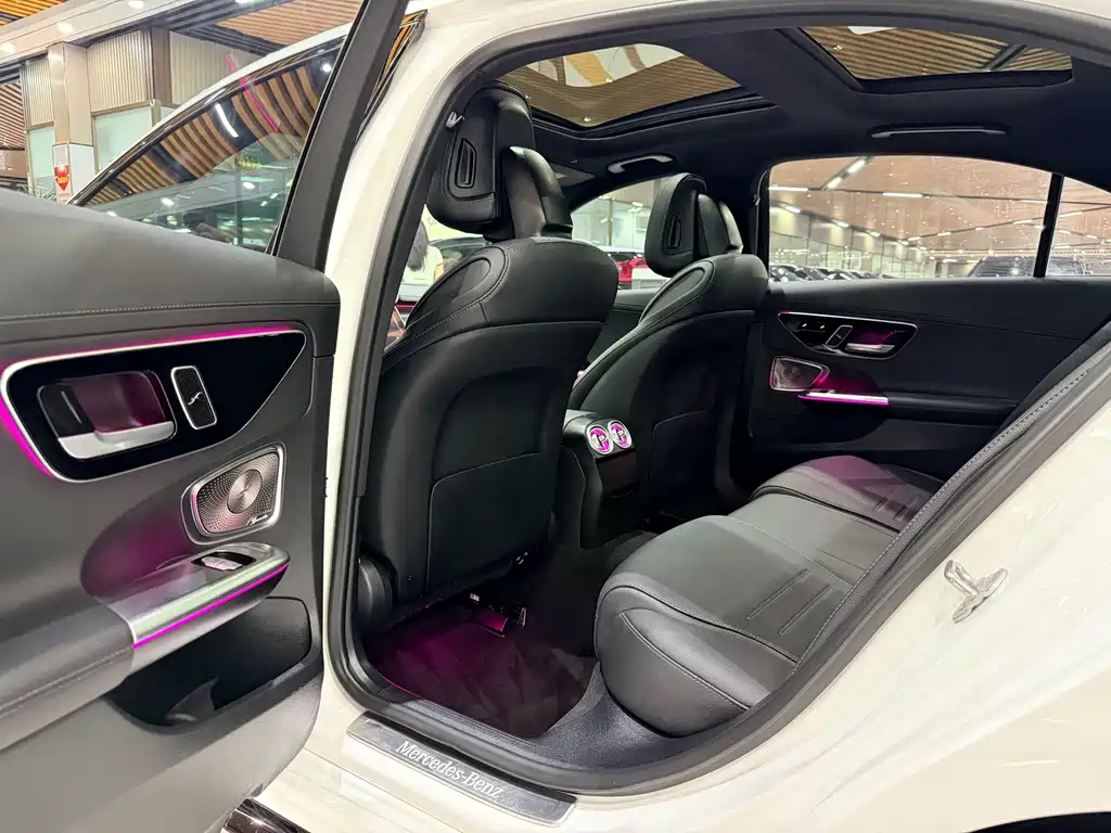 Mercedes-Benz C-Class 2023