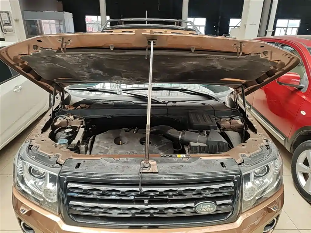 Land Rover Freelander 2 2015 — фото 20