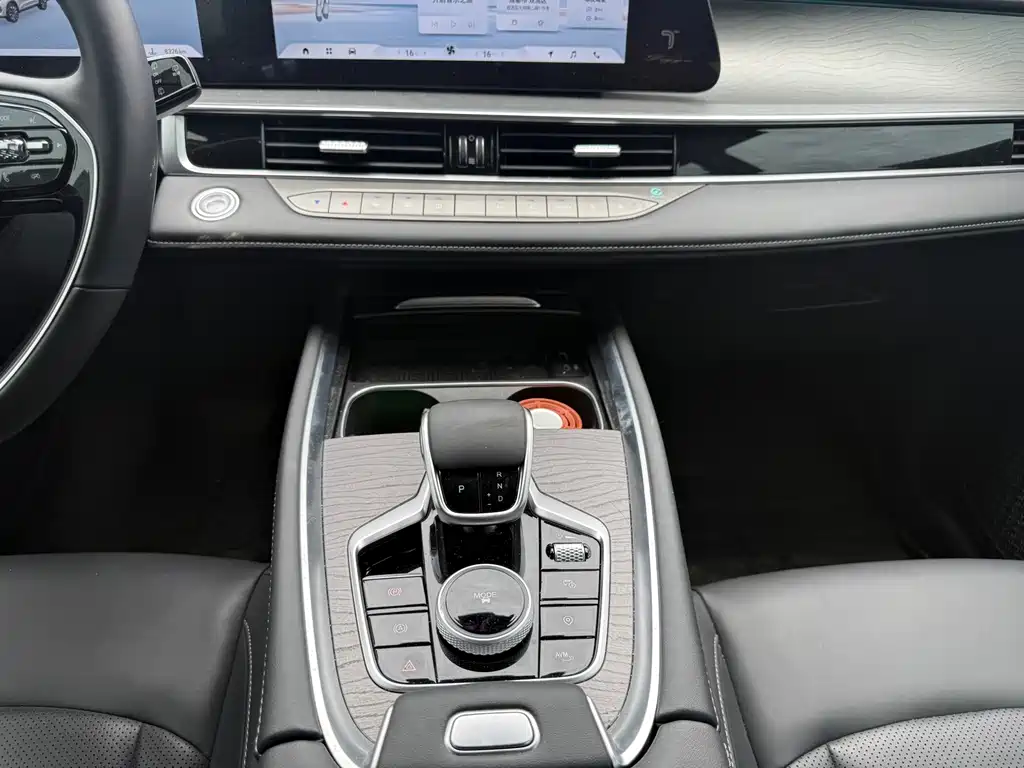 Chery Tiggo 8 PRO 2025 — фото 10
