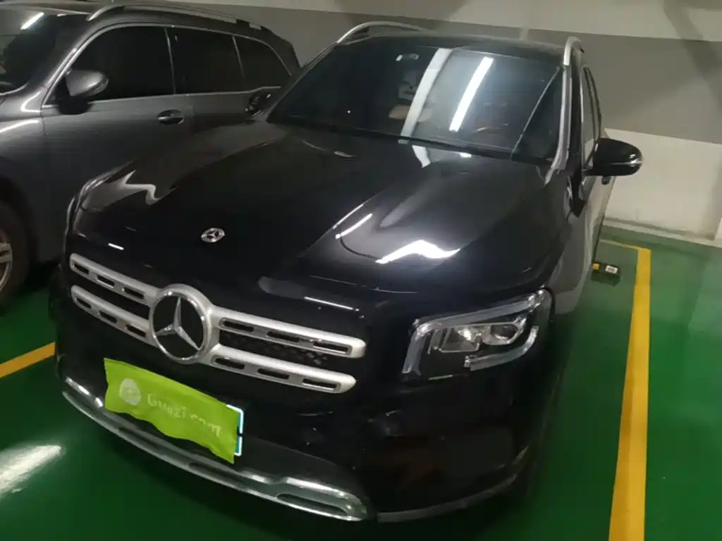 Mercedes-Benz GLB 2023