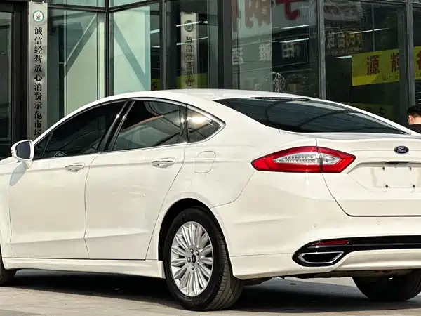 Ford Mondeo 2013
