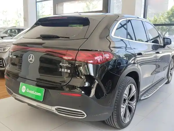 Mercedes-Benz EQE SUV 2024