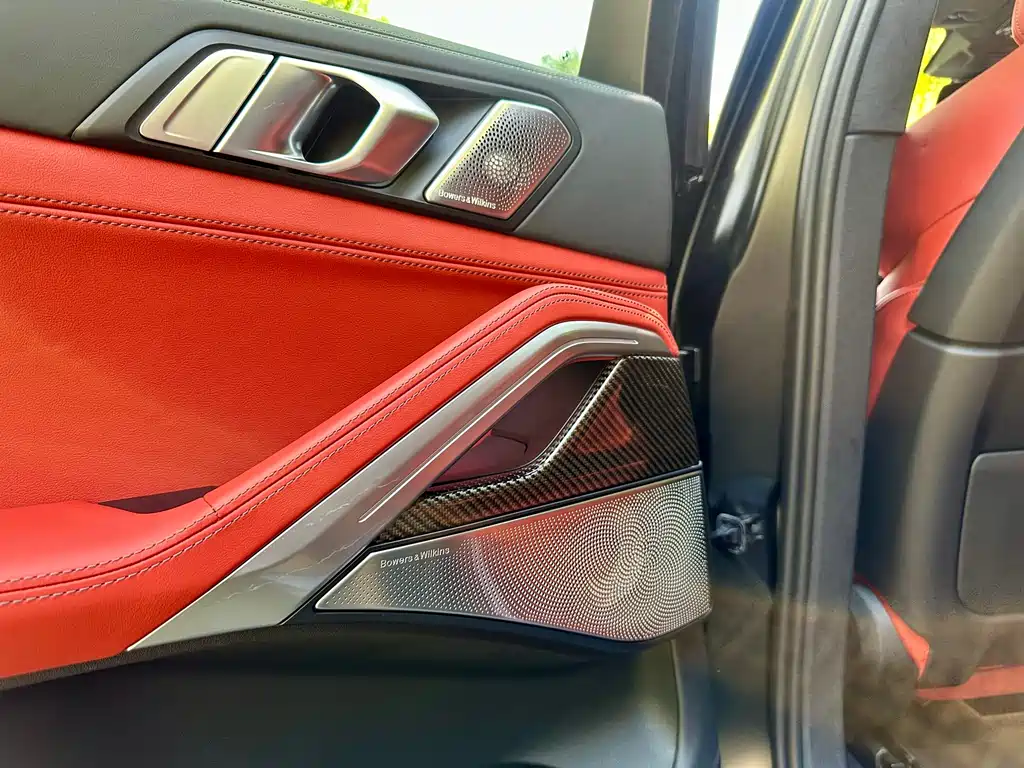 BMW X6 M 2025 — фото 23