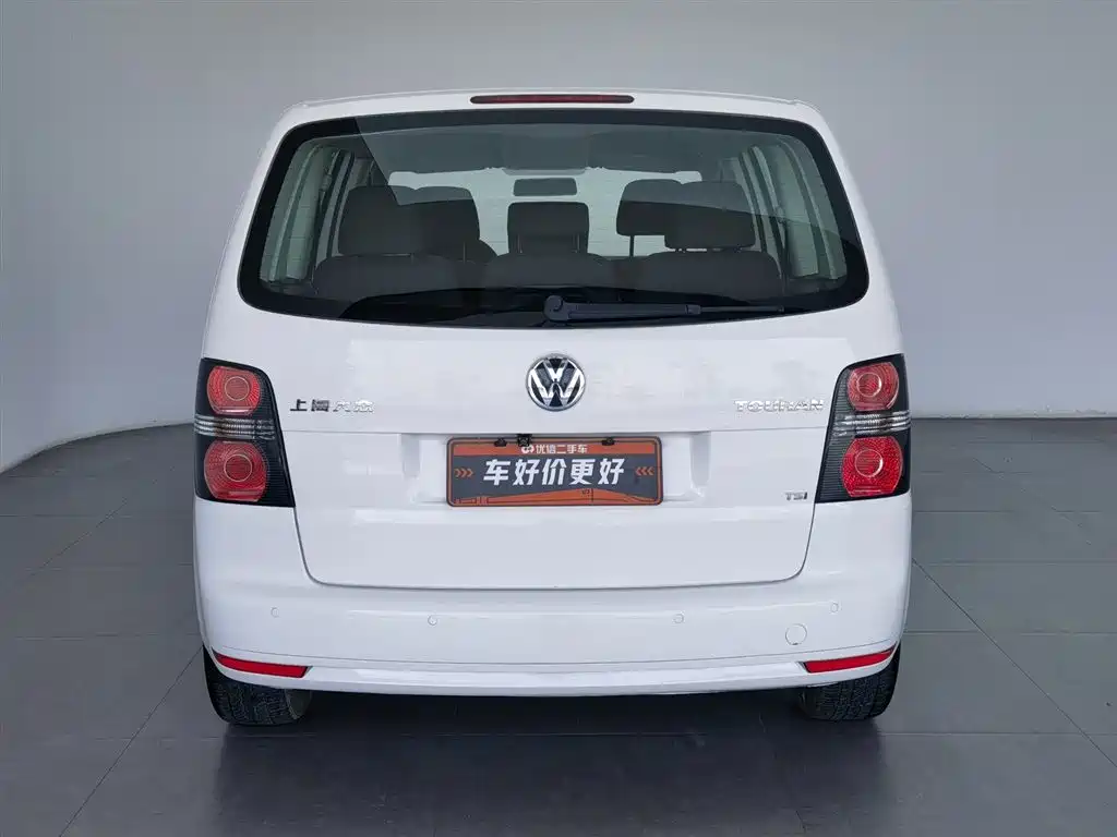 Volkswagen Touran 2015 — фото 4