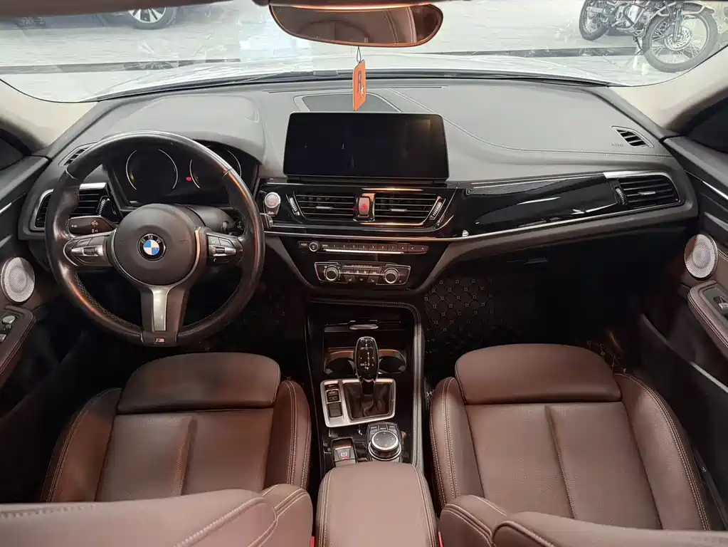 BMW 1 Series 2023