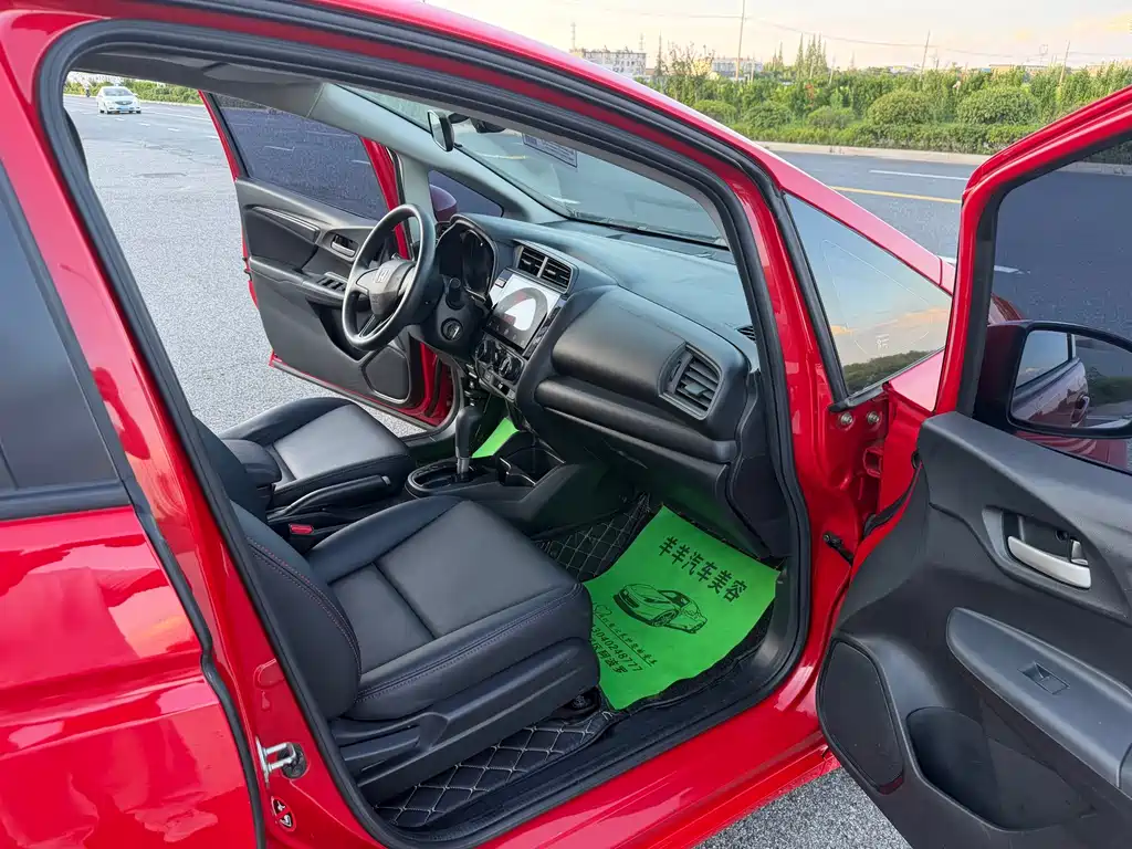Honda Fit 2018 — фото 6