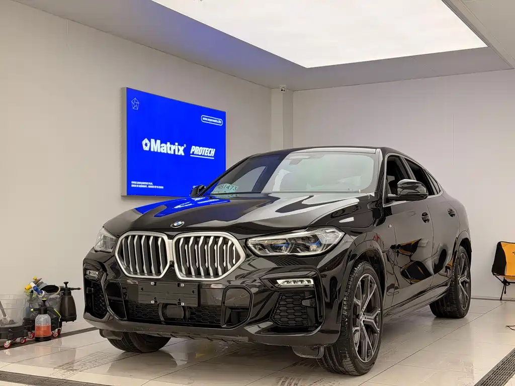 BMW X6 2021 — фото 1