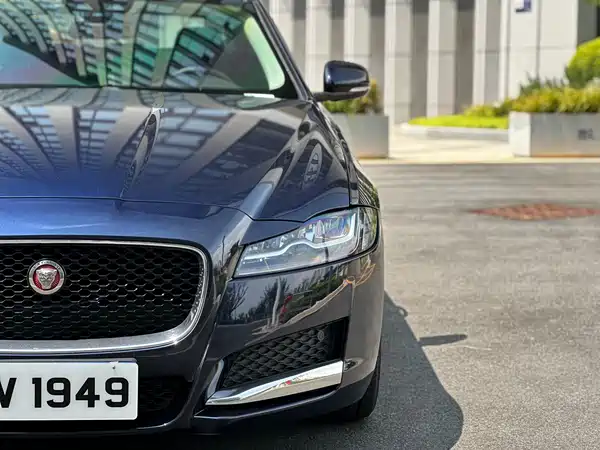 Jaguar XFL 2019