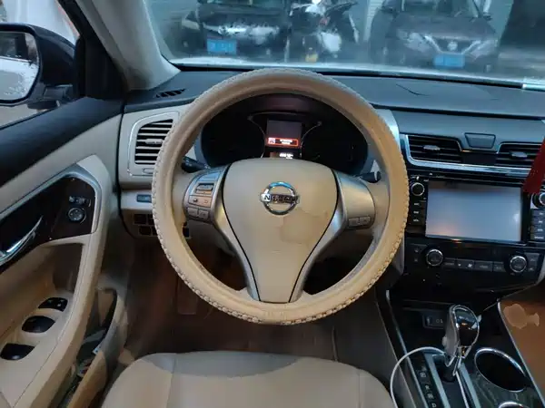 Nissan Teana 2015