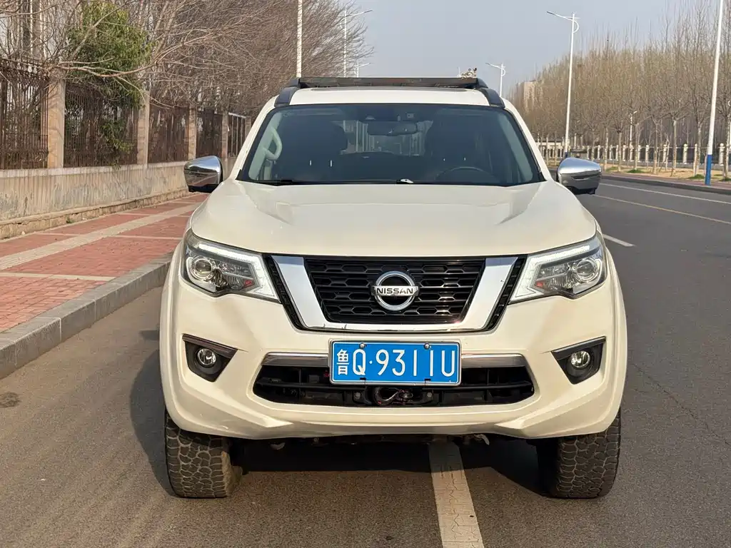 Nissan Terra 2018 — фото 1