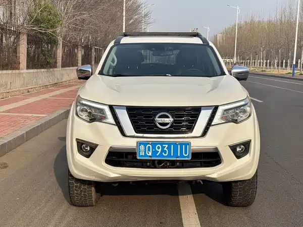 Nissan Terra 2018