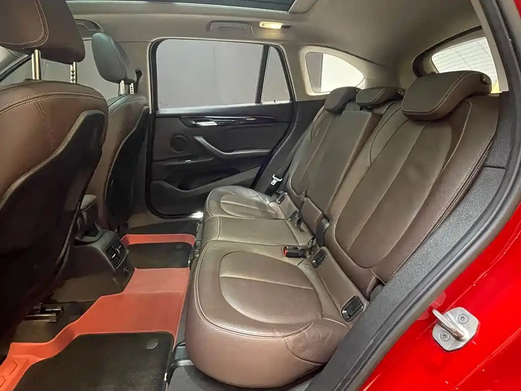 BMW X1 2018 — фото 16