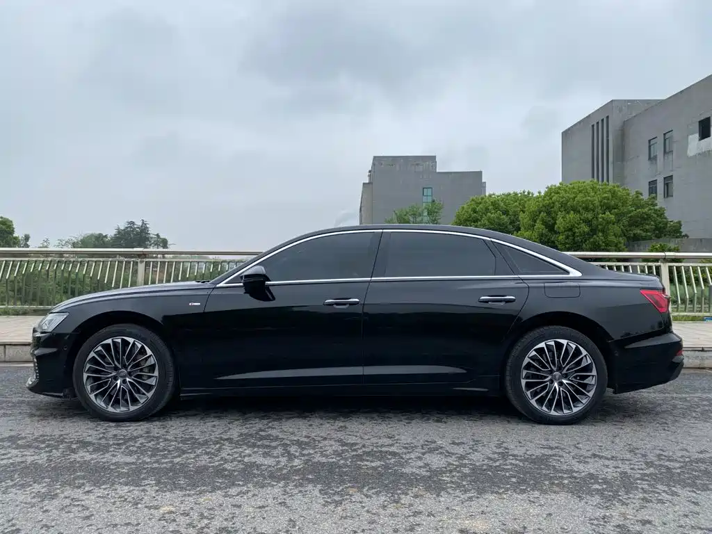 Audi A6L New Energy 2020 — фото 2