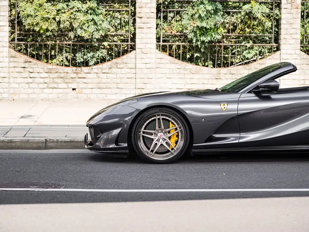 Ferrari 812 2023 — фото 20