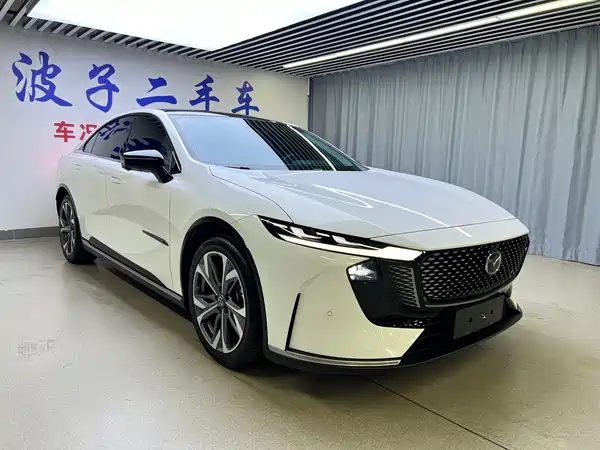 Mazda EZ-6 2025