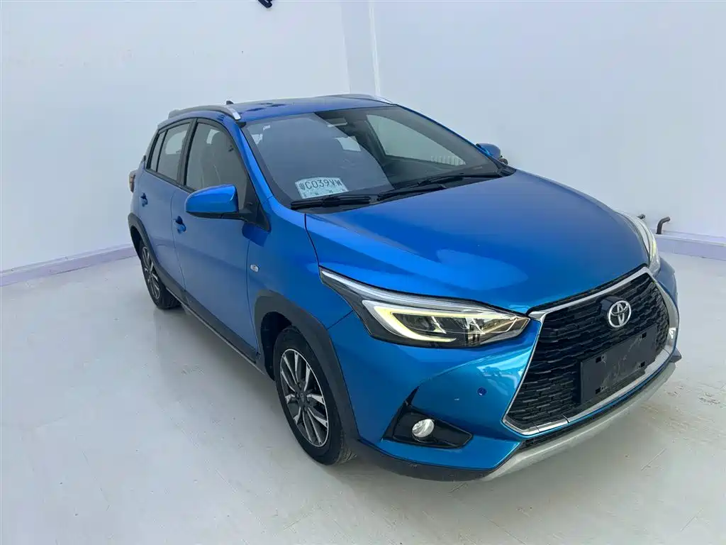 Toyota Yaris L 2021 — фото 19