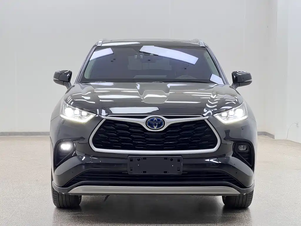 Toyota Highlander 2021 — фото 2