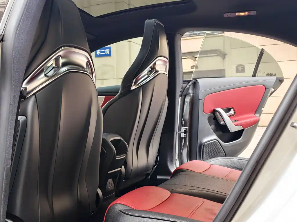 Mercedes-Benz CLA AMG 2021 — фото 14