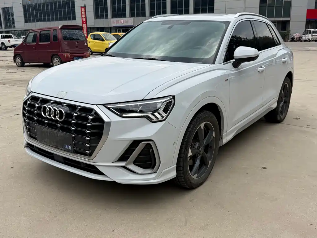 Audi Q3 2022